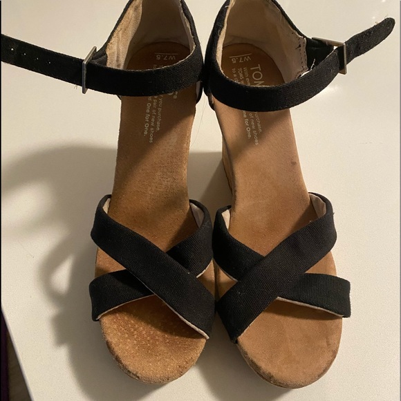 TOMS Wedge - Picture 1 of 3